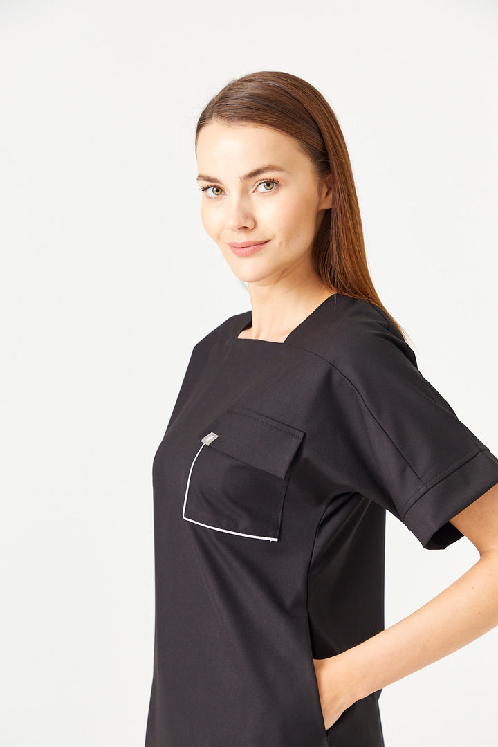 02 Kadın Kare Yaka Scrub Üst -Siyah