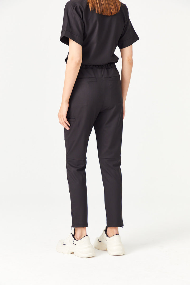 02 Kadın Fermuarlı Paça Scrub Alt - Siyah