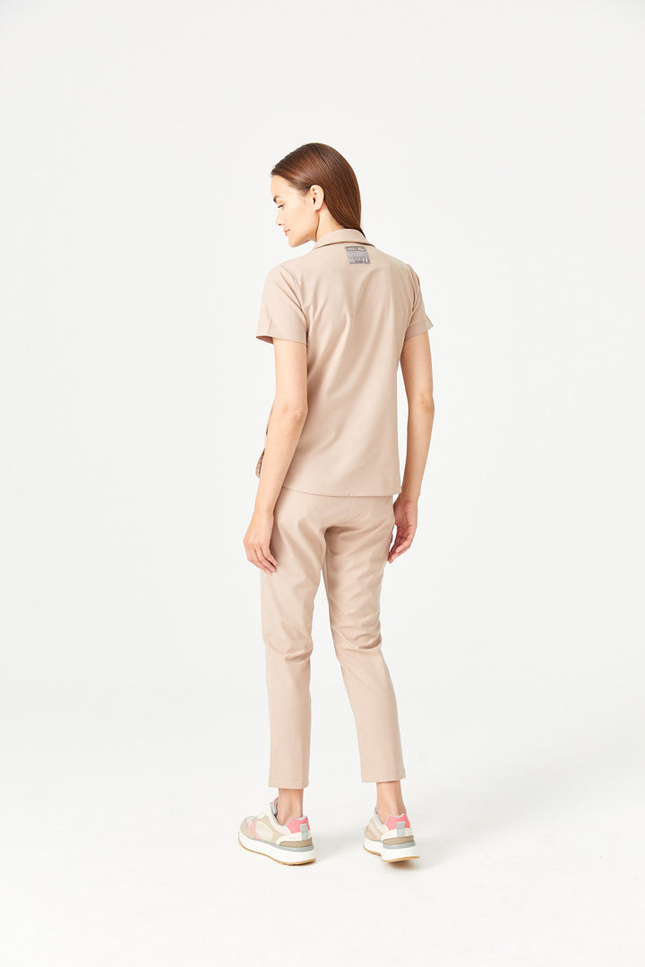 03 Kadın Gömlek Yaka Scrub Üst - Bej